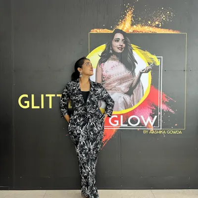 Me at my Glitter & Glow studio. I'm so proud of the community we've built here and can't wait to welcome students back for offline classes in Bangalore soon.