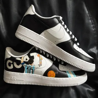 A tribute to the GOAT, Lionel Messi, on a pair of custom Nike Air Force 1s, featuring him in his Argentina jersey.