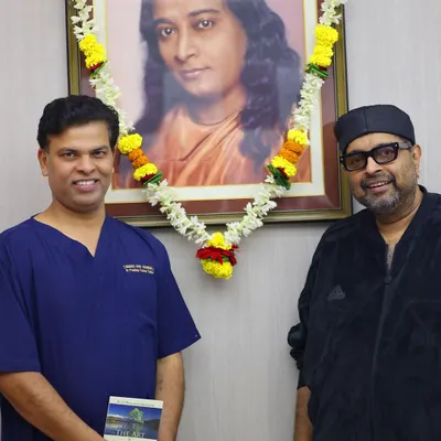 With the legendary singer and composer Shankar Mahadevan ji, standing before the portrait of my Guruji, Paramahansa Yogananda. It is a blessing to share spiritual and musical moments with such a divine soul.