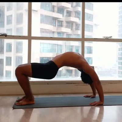 An old photo from 2016 of my hollow back Chakrasana. It's a good reminder of how far the practice has brought me and how it continues to evolve over the years.