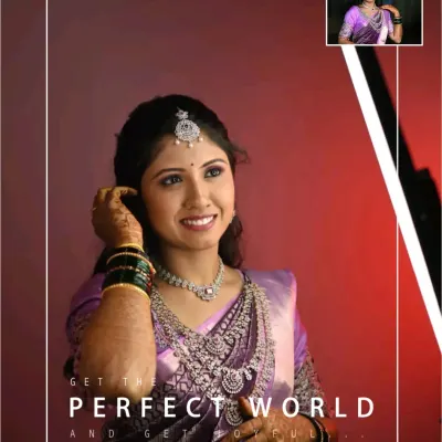 This bride chose a sparkling American Diamond set for her reception. The layered necklace and maang tikka are perfect for a glamorous evening look.