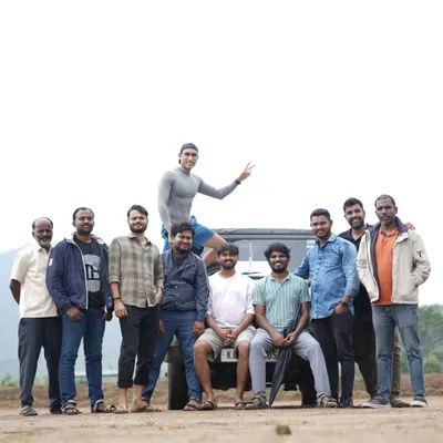 A mandatory photo with the incredible team behind my 'Toned Abs' series for Cult. This is the talented crew that makes it all happen, and I'm full of gratitude for their hard work and teamwork.