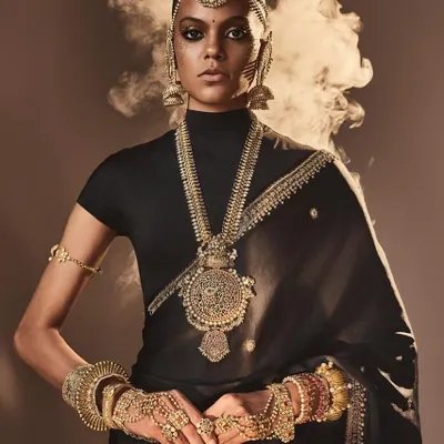 A powerful shot from the Reasons Jewellery campaign, where we used controlled smoke and dramatic lighting to create an atmosphere of regal allure. This highlights our ability to manage technical effects for high-impact visuals.