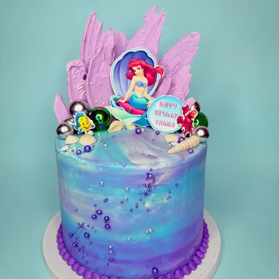 We had so much fun bringing this Little Mermaid cake to life. The underwater-themed buttercream, chocolate sails, and Ariel topper create a magical scene perfect for a Disney fan's birthday.