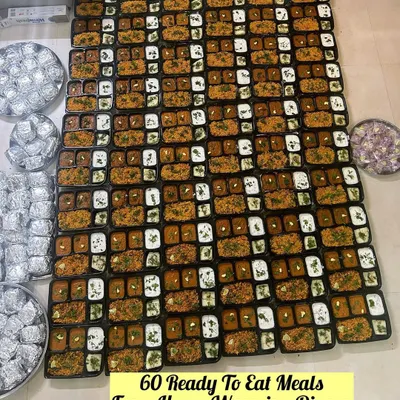 It was a pleasure to cater for a housewarming dinner. I prepared 60 ready to eat meals, all individually packed for convenience, so the hosts could enjoy the party without any hassle.