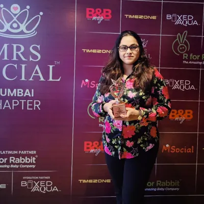 I was so honored to receive the Leading Mompreneur Award in the culinary category from Mrs. Social. This award recognizes the passion and hard work that goes into building this dream.