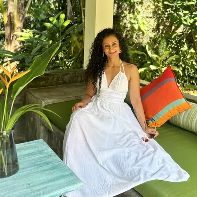 This is me, Dr. Nikita Suresh. With a PhD in nutrition and over 11 years of experience, my mission is to help you transform your health through sustainable, science-backed diet plans that fit your lifestyle.