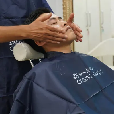 Elevate your grooming game with my Shave & Steam experience. It's a moment to unwind, refresh, and step out with unmatched confidence, finished with a relaxing facial massage.