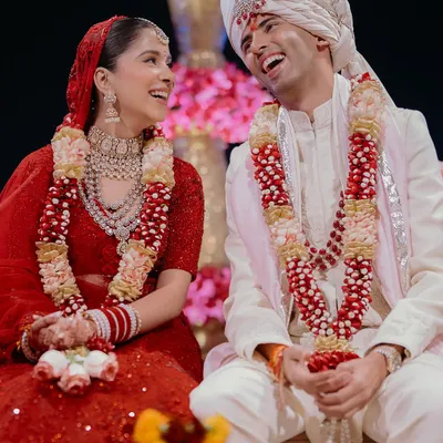 This is what pure happiness looks like. The unrestrained laughter between Parth and Jhanvi during their ceremony is the kind of raw, authentic moment that I live to capture. It’s real, it’s beautiful, and it’s what you’ll remember for years to come.