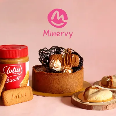 One can never have enough cheesecake. This is my Lotus Biscoff cheesecake, a creamy dessert with a crunchy biscuit base, topped with Biscoff spread and a chocolate garnish.