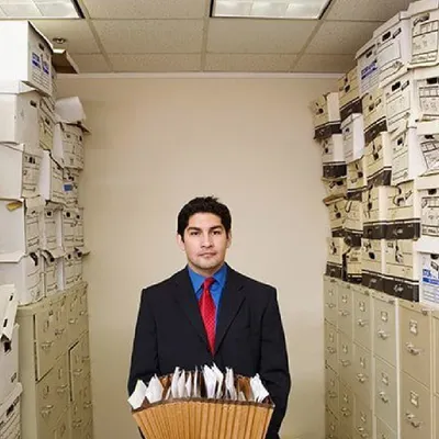 Is your growing inventory taking over your workspace? We provide a cost-effective solution for e-commerce sellers and small businesses to store stock, raw materials, and equipment securely off-site.