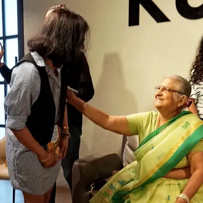 A warm and personal moment with Sudha Murty. The beloved author takes a moment to connect with a young reader, showing the kindness and warmth that makes her so adored.