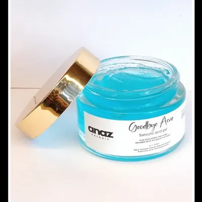 My "Goodbye Acne" Salicylic Acid Gel is a gentle astringent that helps prevent acne, reduce sebum, and lighten blemishes.