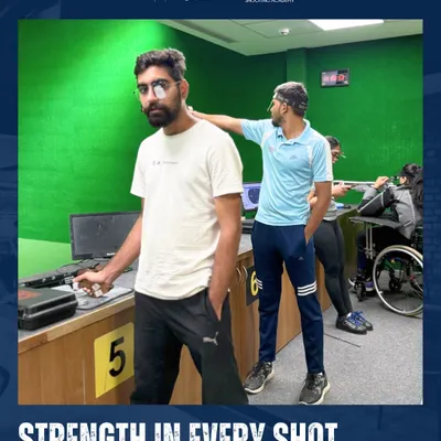 Strength in every shot. This image captures a moment of coaching in our para training program, where we provide tailored guidance to help para-athletes achieve their dreams.