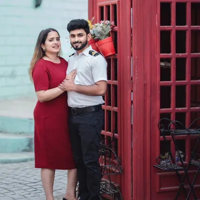 Our classic red London telephone booth is a popular prop and backdrop for adding a fun, international flavor to your pre-wedding shoot. It's a perfect spot for quirky and memorable couple portraits.