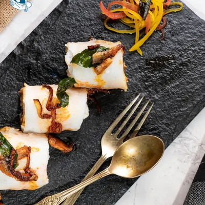 These Chicken Gassi Rolls with a curry leaf aioli are a perfect example of my coastal-inspired cuisine. The flavors are bold and authentic, presented in a modern, bite-sized format that is perfect for any event.