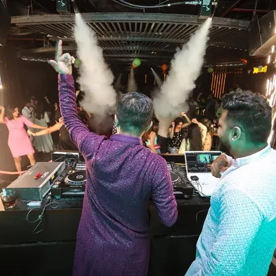 Bringing the full club experience with CO2 jets and pyrotechnics. These effects create unforgettable high-energy moments during a cocktail party or reception.