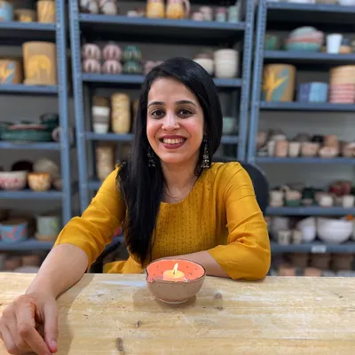 This is me in my studio. Maati Sona, which means 'soil gold', is my passion project. It's been a beautiful journey of learning and growing, and I'm so grateful for the warm response from this community.