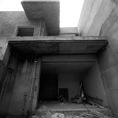 A look at our 15,000 sq.ft architectural project under construction. The design is defined by bold concrete overhangs and a layered massing strategy that frames light and shade. Even as a bare structure, it reflects the scale, proportion, and intent of the final vision.