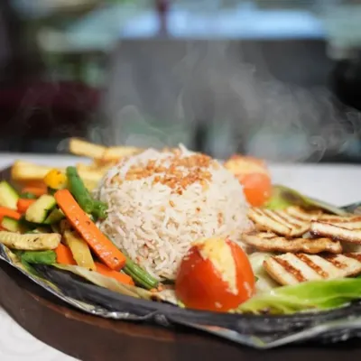 Get ready to sizzle. My BBQ Paneer Sizzling Platter is here to spice up your cravings with smoky goodness and bold flavours.