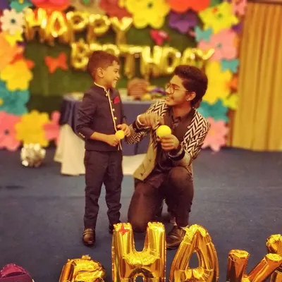 Sharing a moment of pure wonder with a young guest at a birthday party. My goal is to connect with kids on their level, making them feel like they are part of the magic and creating a memory they will cherish.