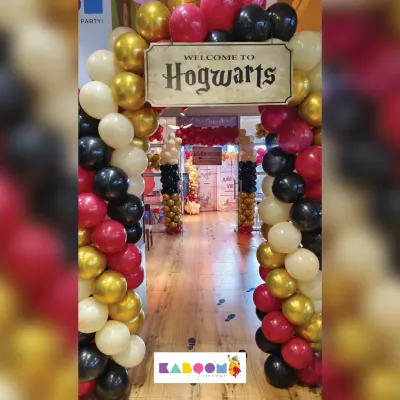 Your magical journey begins here. We create grand entrances like this "Welcome to Hogwarts" balloon arch to immediately transport your guests into the world of Harry Potter.