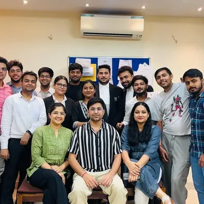 A great mix of seasoned advocates and bright legal minds in training. This is the spirit of our chamber, where we work together to uphold justice.