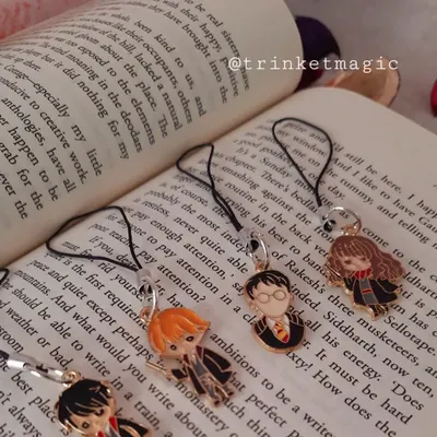 Unlock the magic of Hogwarts with these Harry Potter phone charms. This collection features Harry, Ron, and Hermione, perfect for any Potterhead to carry a bit of magic with them.
