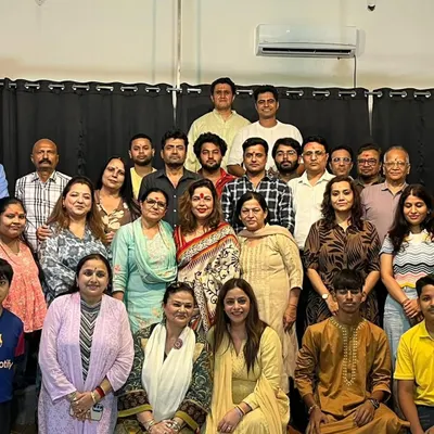 A wonderful group photo from our "Indradhanushi Shaam" event. It was an evening filled with theatre, dance, and music, celebrating with our students and their supportive parents.