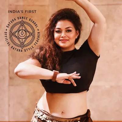 A proud moment for our co-founder Anusha Hegde, who is now the first certified Datura Style teacher from India! Her dedication to mastering the 8 Elements program by Rachel Brice is a testament to her passion and perseverance.