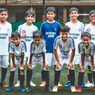 High five Sunday! Our U-11 team celebrating a great win in the YPL, a result of a complete team effort with cracker goals and a rock-solid defense.
