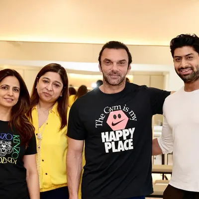 We were honored to have Sohail Khan train with us. Here he is with our team, after a Rehab Pilates session focused on building functional strength and improving mobility.