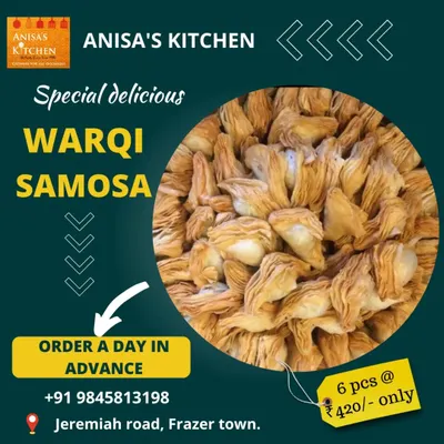 Our special warqi samosas are known for their paper-thin, flaky layers. They are a popular choice for corporate high-tea and events, available with a choice of fillings.
