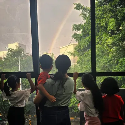 A quiet moment with our little dancers at the studio window. We believe in creating a warm and nurturing environment where kids feel happy and inspired, both during and between their dance lessons.
