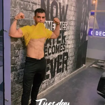 A defined core is built with consistent training and diet. This is a look at the results you can achieve with targeted ab workouts and a disciplined nutrition plan.