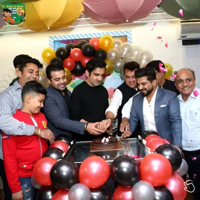 I was honored to have cricketer and Member of Parliament, Mr. Gautam Gambhir, inaugurate our first center in East Delhi. It was a memorable start to our journey of creating fun for families.