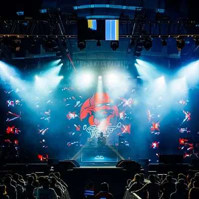The whole stage is my playground. Commanding the Gully Fest 2024 mainstage with a massive light show and my signature logo on the big screen.