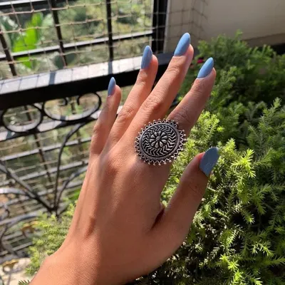 Let’s welcome summer with these serene blue nails. This color is so fresh and clean, perfect for a client who wanted something for college every day.