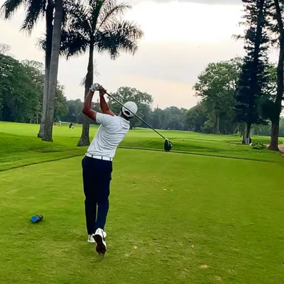 A balanced and complete follow through is a sign of a great swing. We work on drills that ensure your body moves correctly through the entire sequence, maximizing power and control.