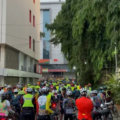 A massive turnout for the 'Namma Keregalu - 100K BP' ride, organized by Bangalore Randonneurs. We are so proud to see such a huge crowd, including 55 women riders and 80 rookies, ready to explore Bangalore's lakes.