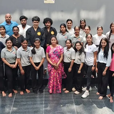 A group photo with the participants of the self-defense workshop at ISBR Business School in Bengaluru. It was a privilege to train over 30 young women, equipping them with valuable self-protection skills.