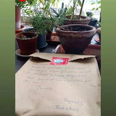 It means the world to me when customers share their appreciation. This is a photo of a handwritten note I sent with an order, and it’s my small way of connecting with the people who enjoy my food.