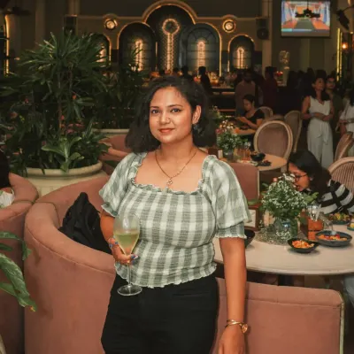 A sold-out corporate event that didn't feel corporate at all. The room filled with laughter, easy banter, and the quiet thrill of a night done right.