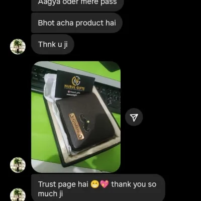 "Bhot acha product hai. Trust page hai." A happy customer shares their feedback after receiving their personalized wallet.