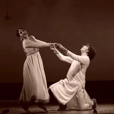Hey Madhuraadhipathe! How sweetly you brought all your sweetness into my beloved this day and made him my Life! I am ever grateful to you. Happy Birthday to my partner in art and life, Rajendra.