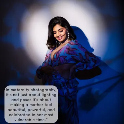 A dramatic maternity portrait using a spotlight effect, demonstrating creative and unconventional lighting techniques.