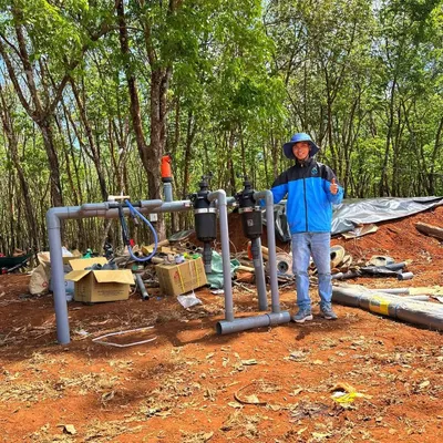 A successful installation of our semi-automatic disc filters in Vietnam. A proud farmer gives a thumbs-up next to the newly set up head unit, ready to provide clean water for his crops.