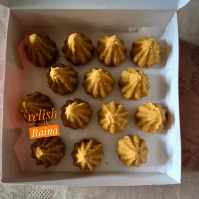I made these Besan Modaks for the first time this year for Ganpati, and they were a huge hit. They are soft, melt-in-your-mouth, and have a crunch of almonds.