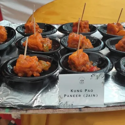 An example of our innovative Jain cooking: Kung Pao Paneer. This popular Pan-Asian dish is recreated without any root vegetables, delivering all the spicy and savory flavors you expect.