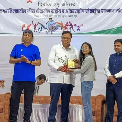 I was honored to be recognized at a fellowship ceremony on National Sports Day for our contribution to the sports community in Mumbai.